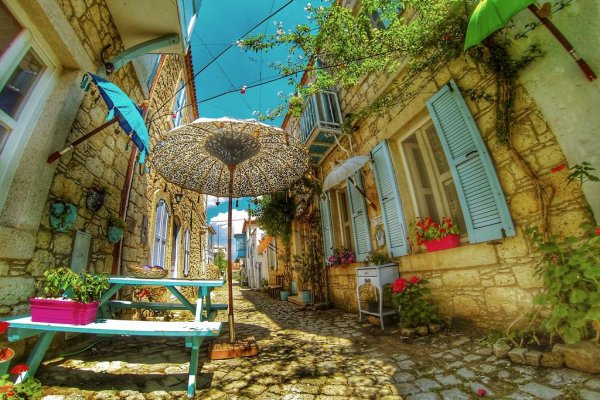 Alaçatı